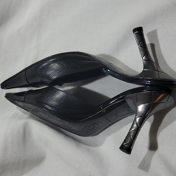 CHANEL🌟CLASSIC SANDALS 35C - Picture 16 of 16